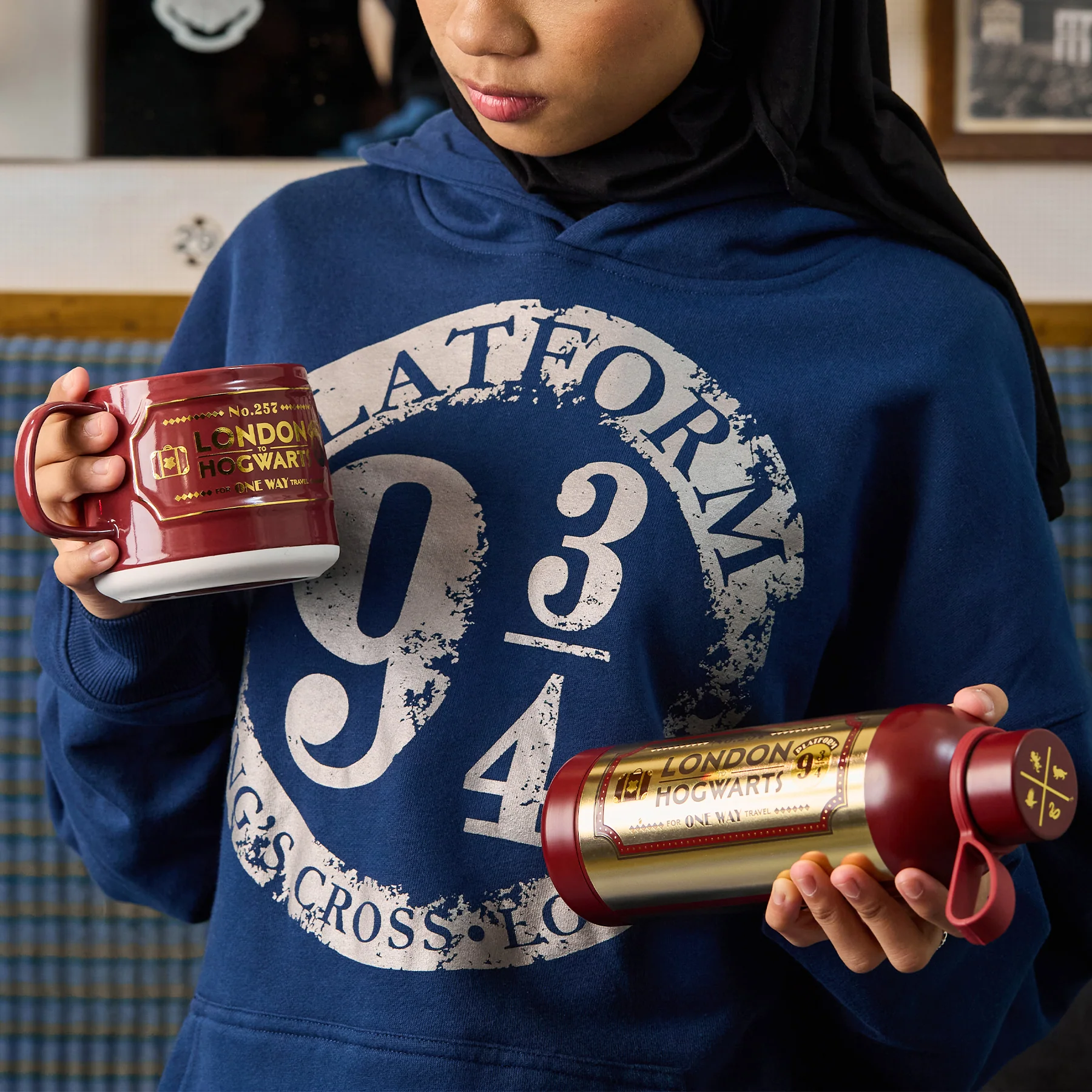 London to Hogwarts Water Bottle - Image 3