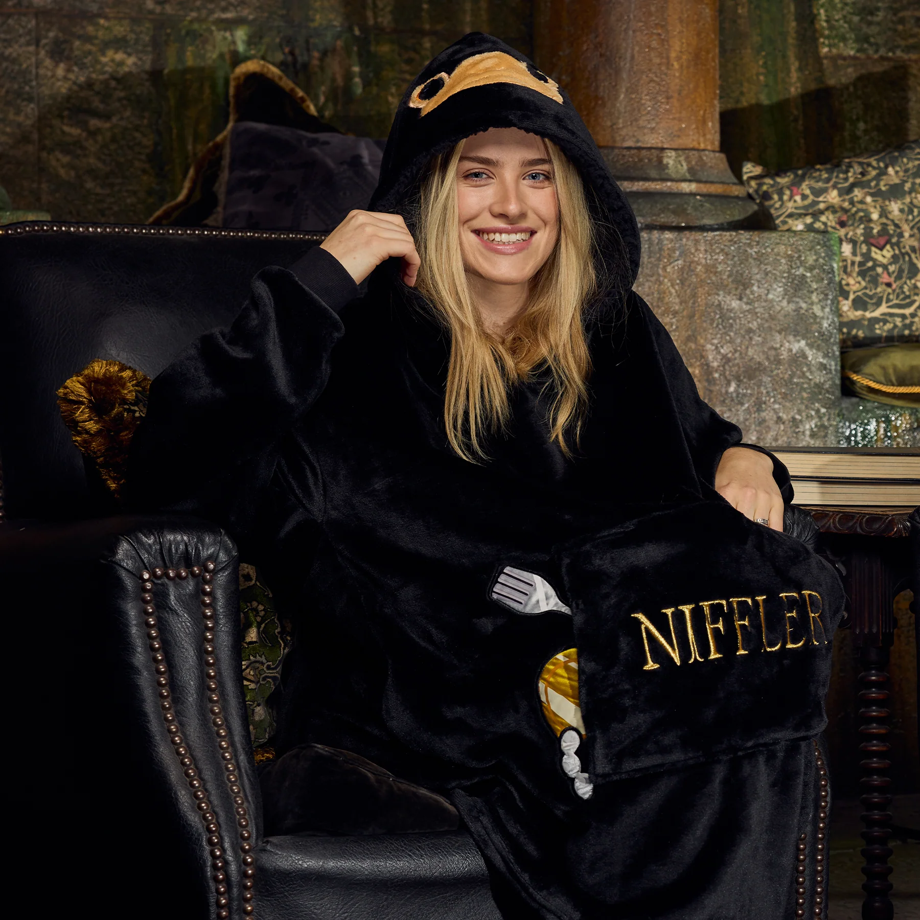Niffler Oversized Hoodie - Image 4