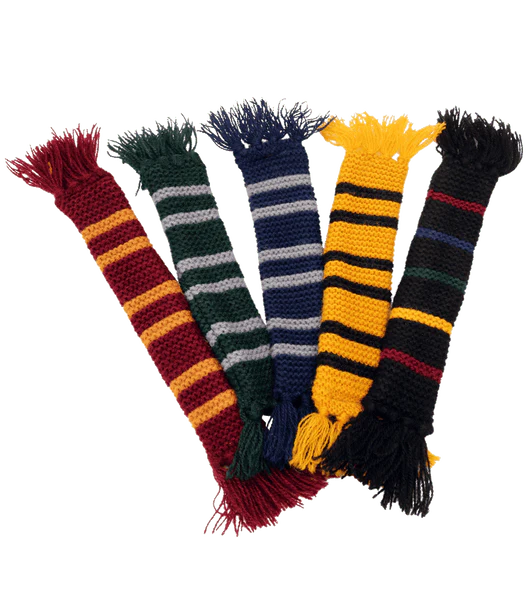 Gryffindor Scarf Bookmark - Image 2
